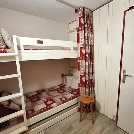 Appartement Beautiful With Balcony - View *