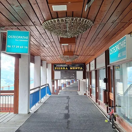 Beautiful With Balcony - View 아파트 부르생모리스